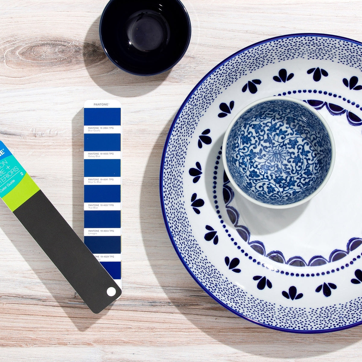 PANTONE FASHION, HOME + INTERIORS COLOR GUIDE